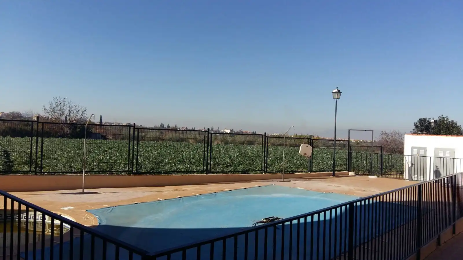 Schwimmbecken von Dachboden zum Verkauf in La Zubia mit Terrasse, Möbliert und Waschmaschine