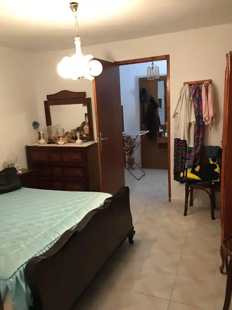 Habitación de Casa adosada en venta en Alhambra
