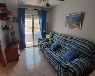 Dormitori de Apartament de lloguer en Torrevieja amb Balcó