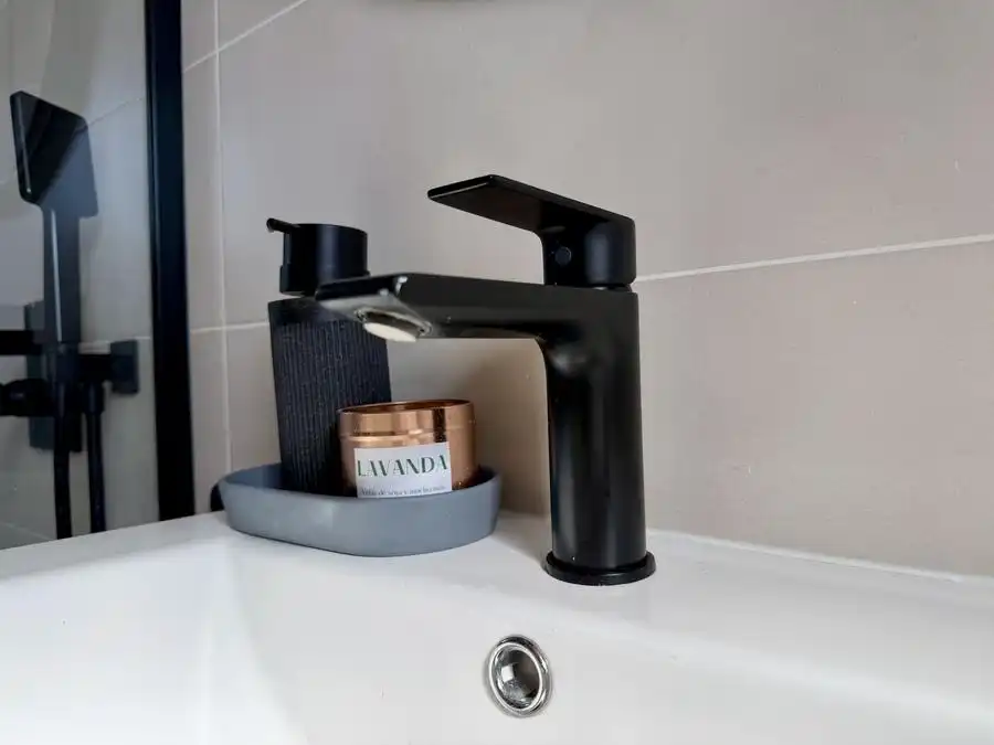 Badezimmer von Wohnung zum Verkauf in Madrid mit Klimaanlage, Heizung und Schwimmbad