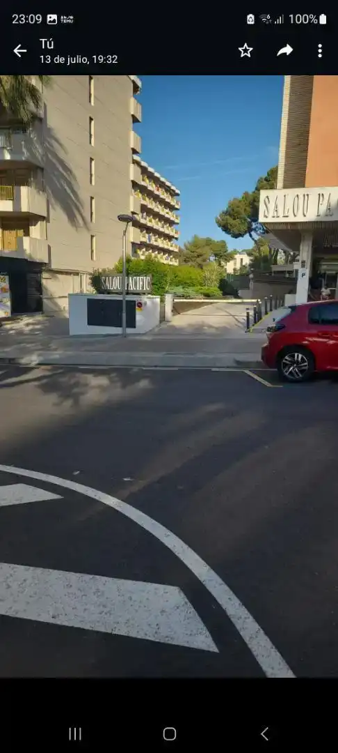 Parkplatz von Wohnungen zur Miete in Salou mit Klimaanlage, Schwimmbad und Balkon