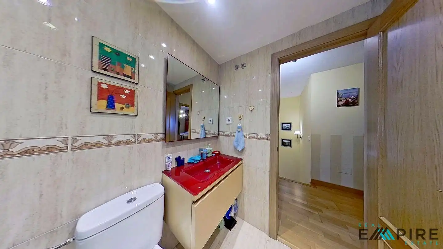 Baño de Casa adosada en venta en Valdemoro con Aire acondicionado, Calefacción y Amueblado
