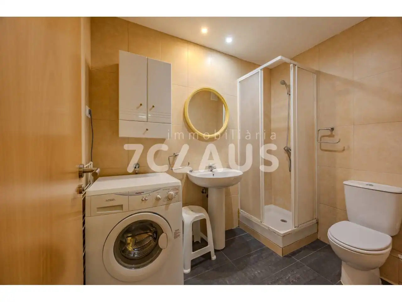 Baño de Estudio en venta en Encamp con Calefacción, Parquet y Amueblado