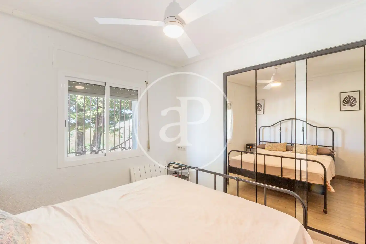 Bedroom of Houses for sale in Chiva  with Air Conditioner, Heating and Private garden