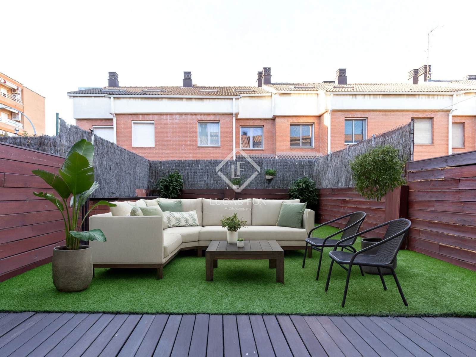 Terrassa de Casa o xalet en venda en Sant Joan Despí amb Aire condicionat, Jardí privat i Terrassa