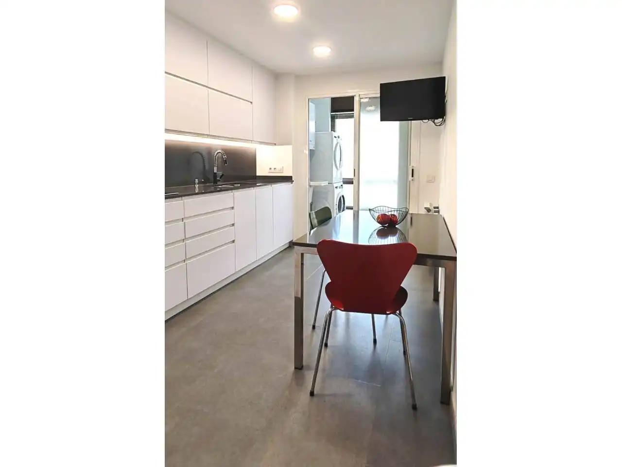 Küche von Wohnung zum Verkauf in Girona mit Klimaanlage, Heizung und Terrasse