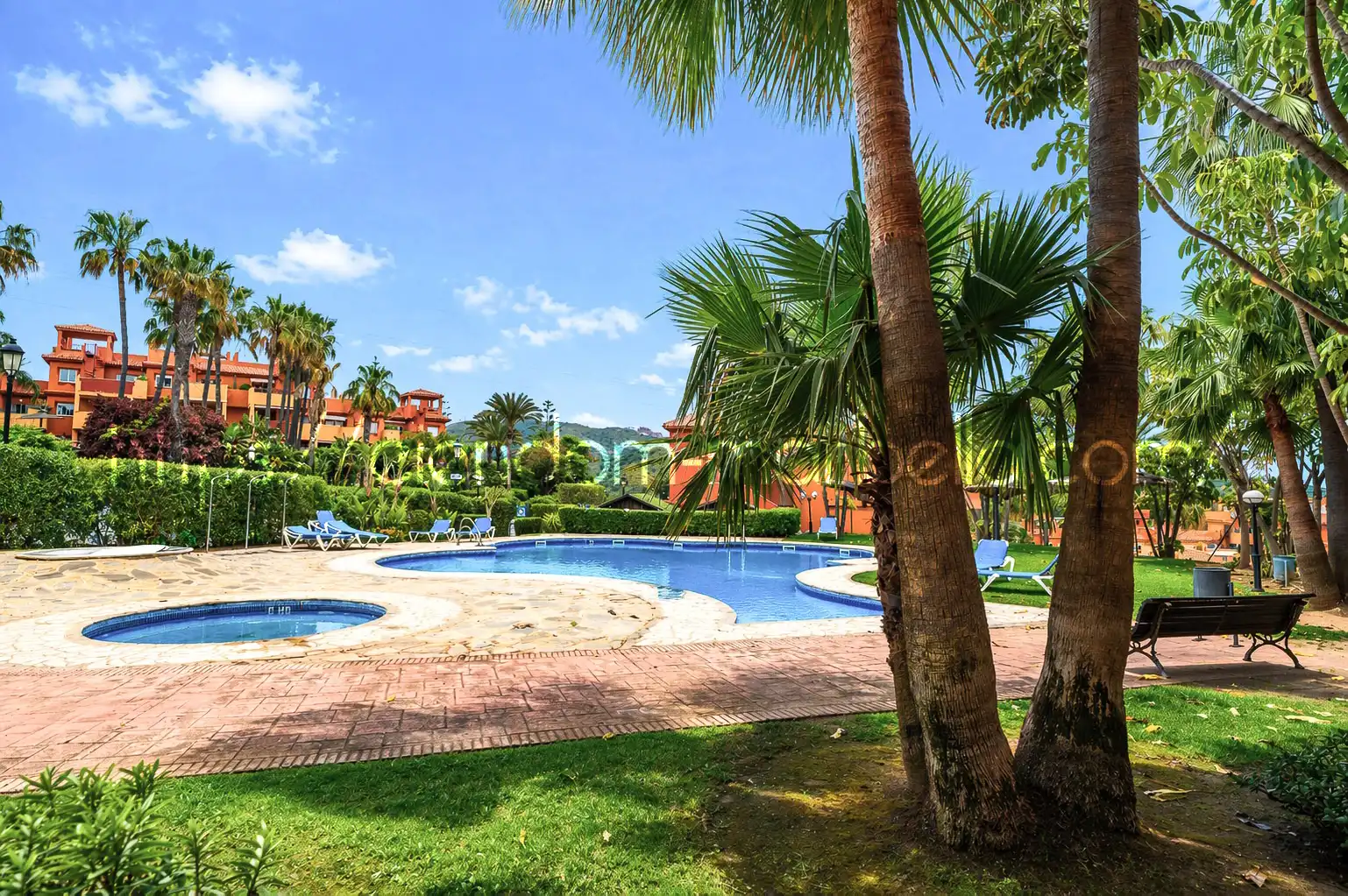 Garten von Wohnungen zum Verkauf in Marbella mit Klimaanlage, Terrasse und Möbliert