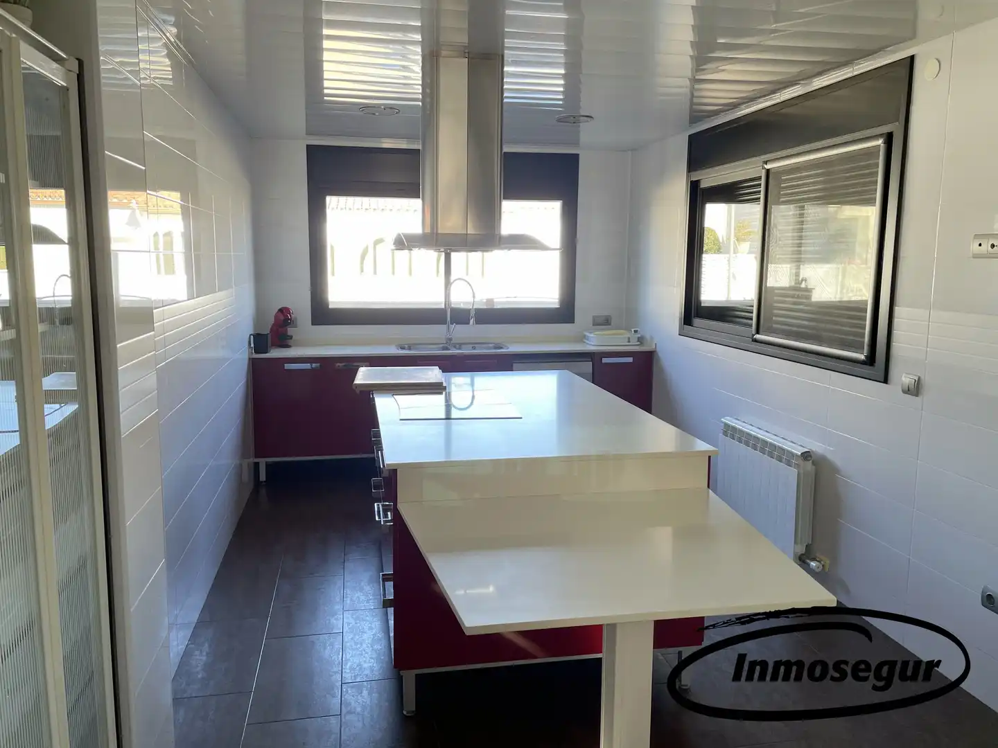 Cuina de Casa o xalet en venda en Cambrils amb Aire condicionat, Calefacció i Jardí privat