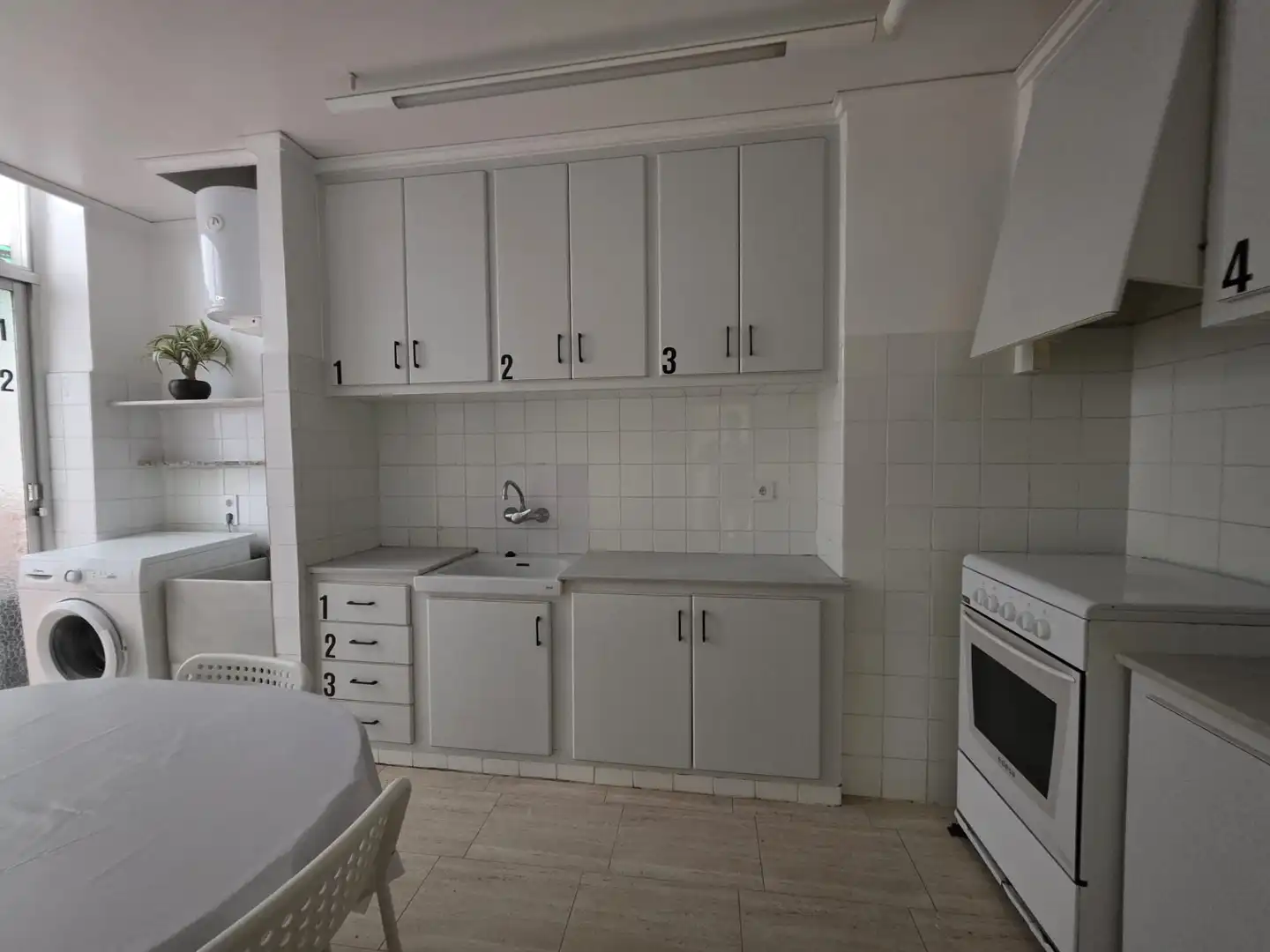 Kitchen of Flat for share in Gandia  with Furnished, Oven and Washing machine