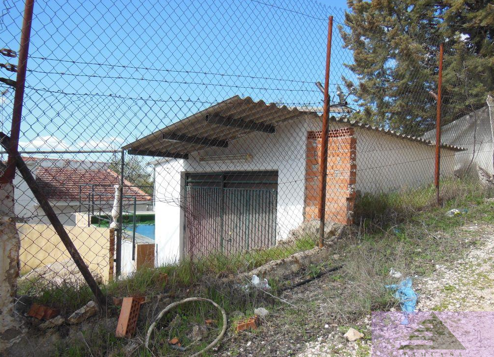 Vista exterior de Casa o xalet en venda en Brea de Tajo amb Piscina
