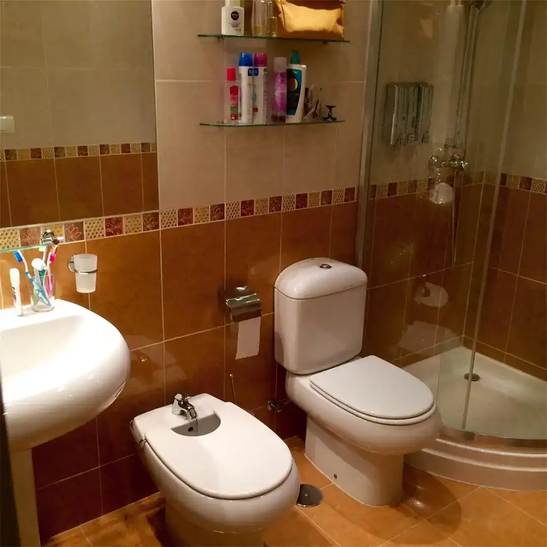 Bany de Apartament en venda en Ayamonte amb Aire condicionat, Piscina i Balcó