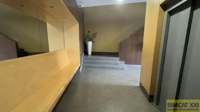 Estudio en venta en Figueres con Terraza