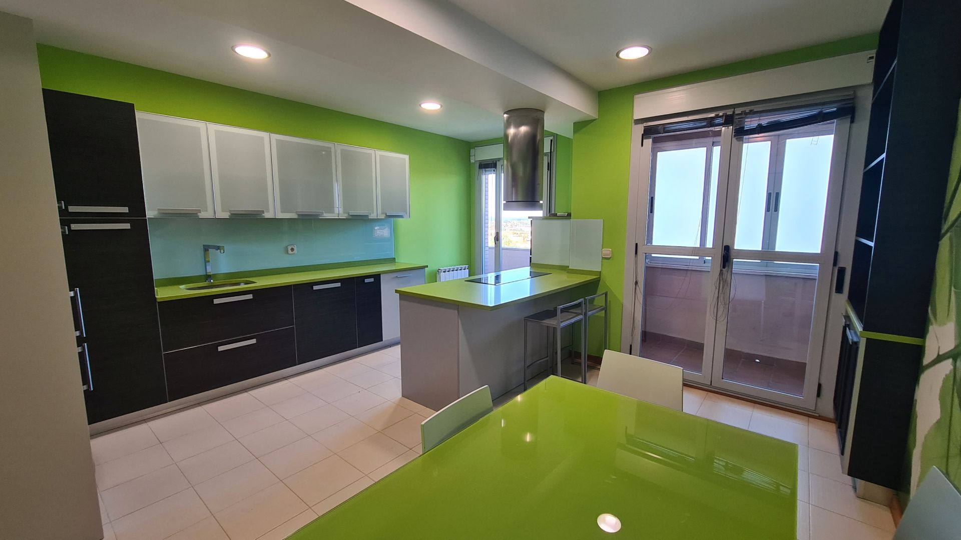 Kitchen of Flat to rent in Zamora Capital   with Air Conditioner, Heating and Parquet flooring