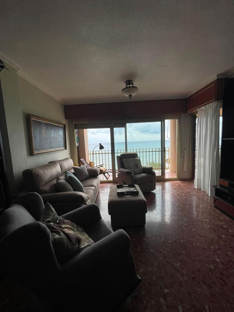 Living room of Flat for sale in Torrevieja  with Terrace, Storage room and Furnished