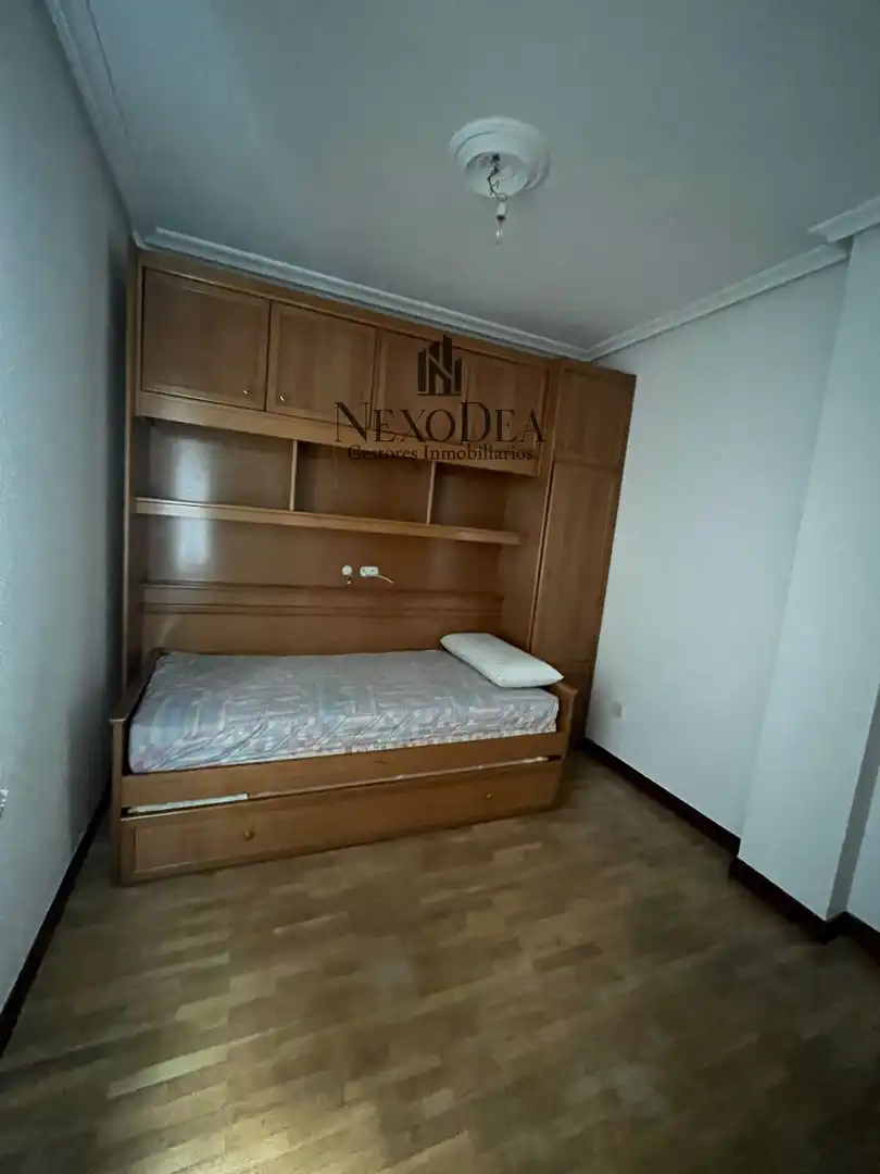 Dormitori de Pis en venda en Campo de la Juventud
