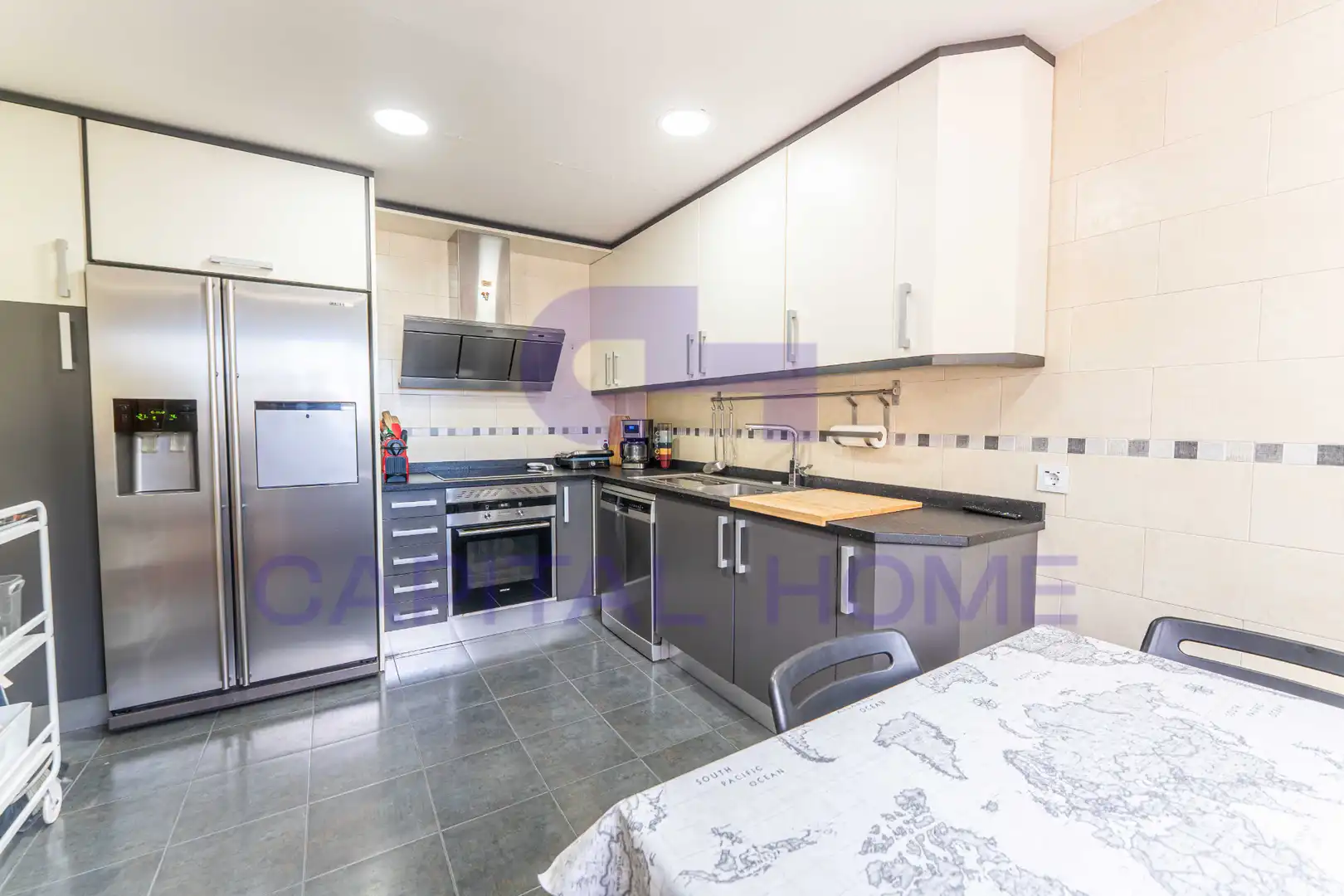 Cocina de Casa adosada en venta en Navalcarnero con Aire acondicionado, Calefacción y Jardín privado