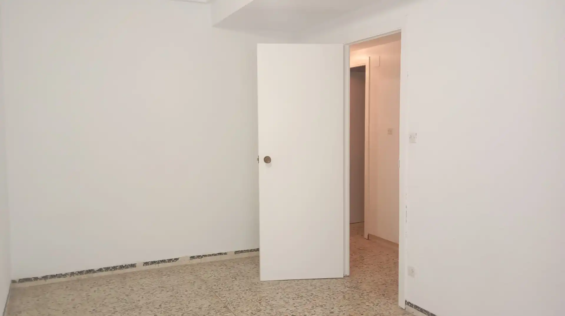 Wohnung zum Verkauf in Zaragoza mit Heizung und Terrasse