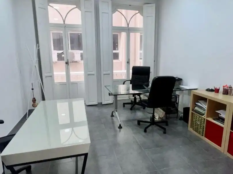 Büro zur Miete in Murcia mit Klimaanlage, Möbliert und Balkon
