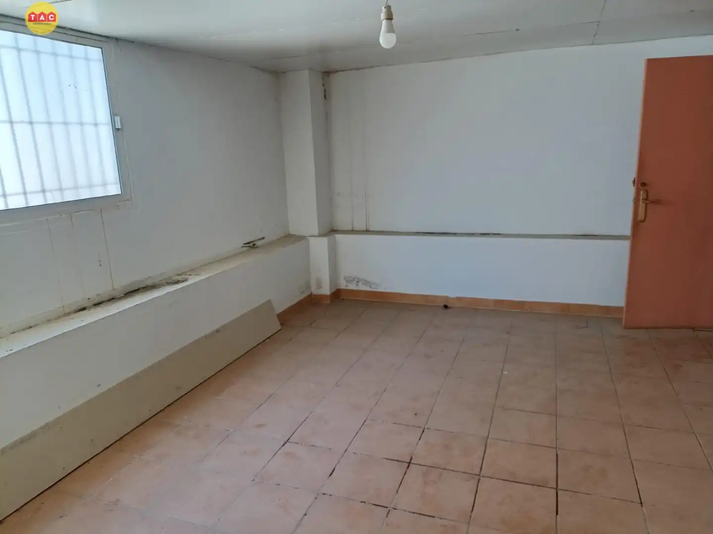 Fabrikhallen zur Miete in Calle ALFAREROS, Lepe