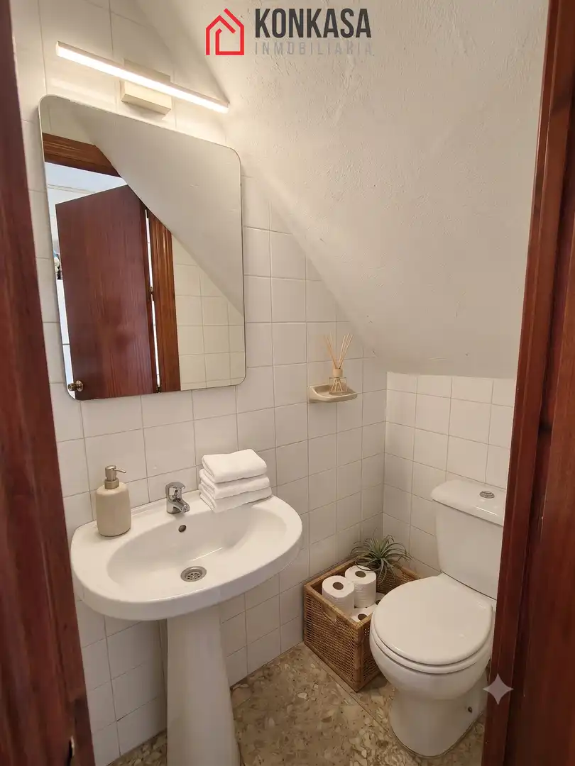 Baño de Casa adosada en venta en Arcos de la Frontera con Terraza y Trastero