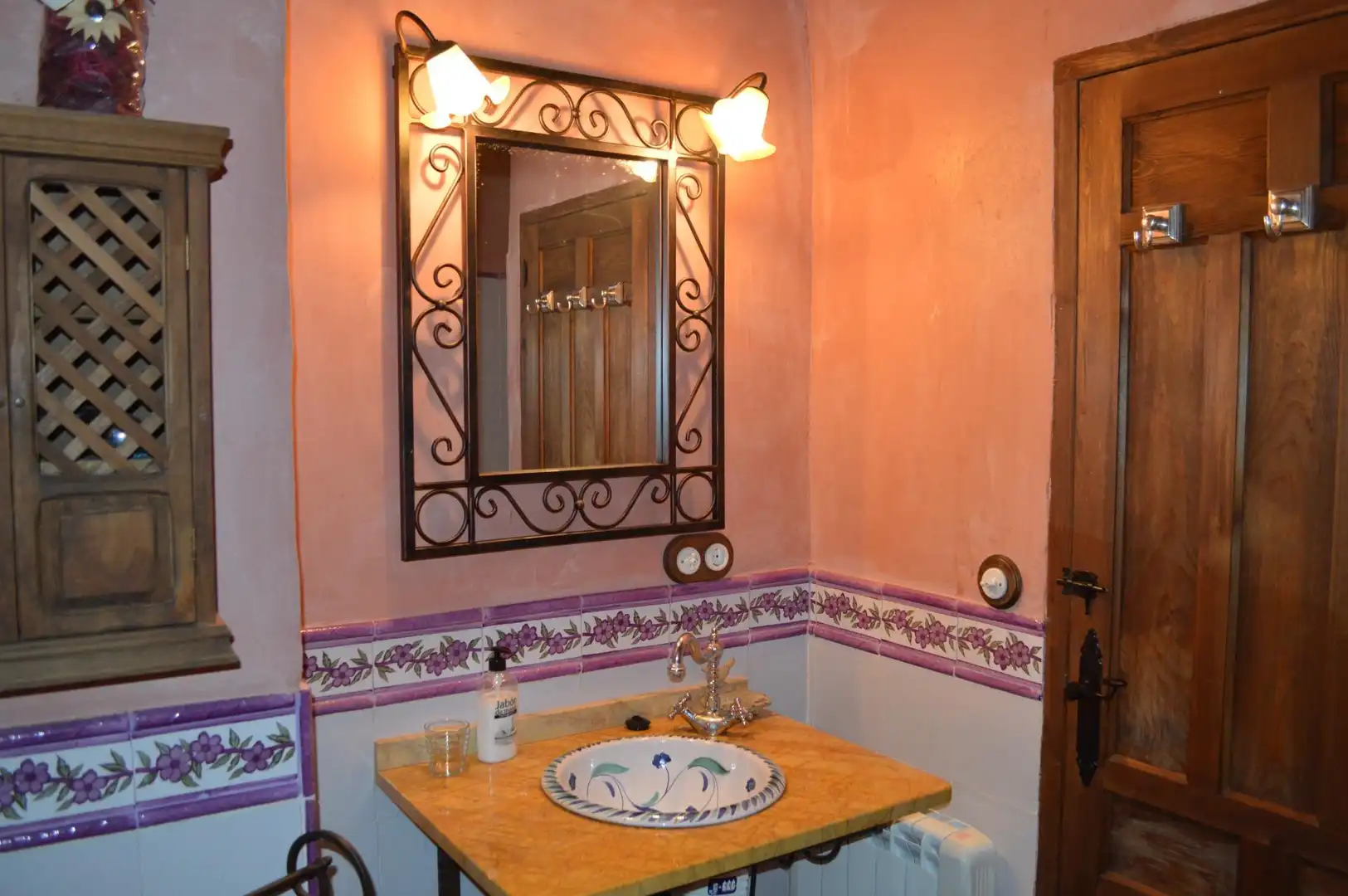 Bathroom of Flat for sale in Sorvilán  with Heating, Parquet flooring and Furnished