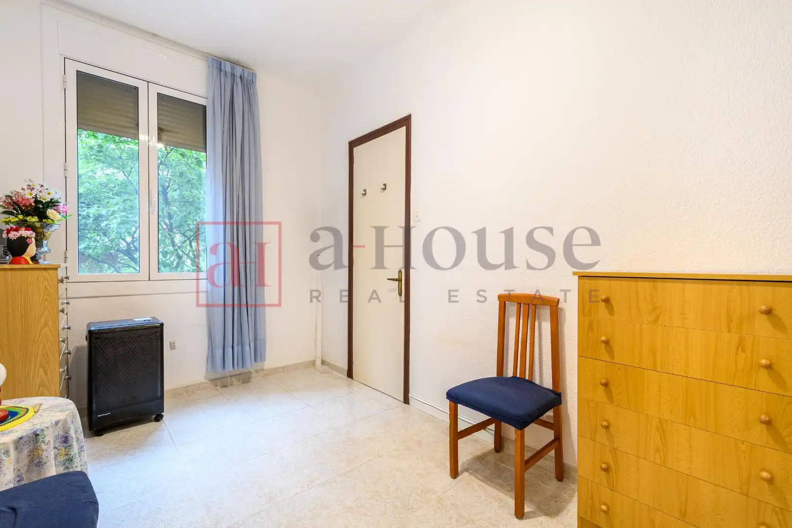 Habitación de Piso en venta en Barcelona con Terraza, Amueblado y Balcón