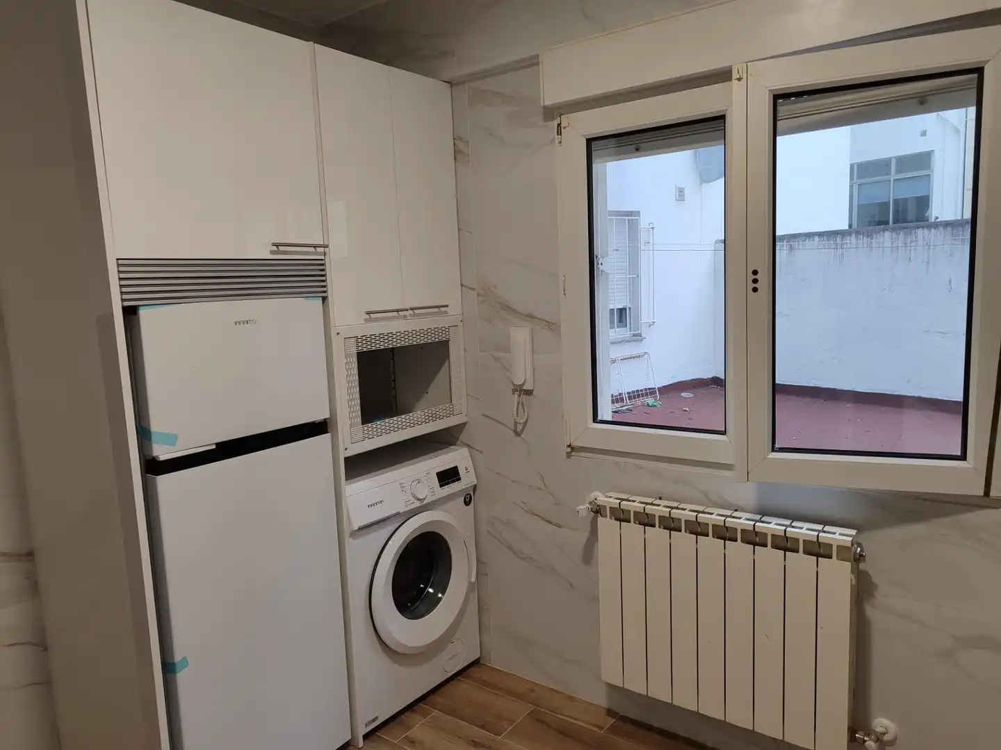 Kitchen of Flat for rent in Oviedo   with Heating, Terrace and Furnished