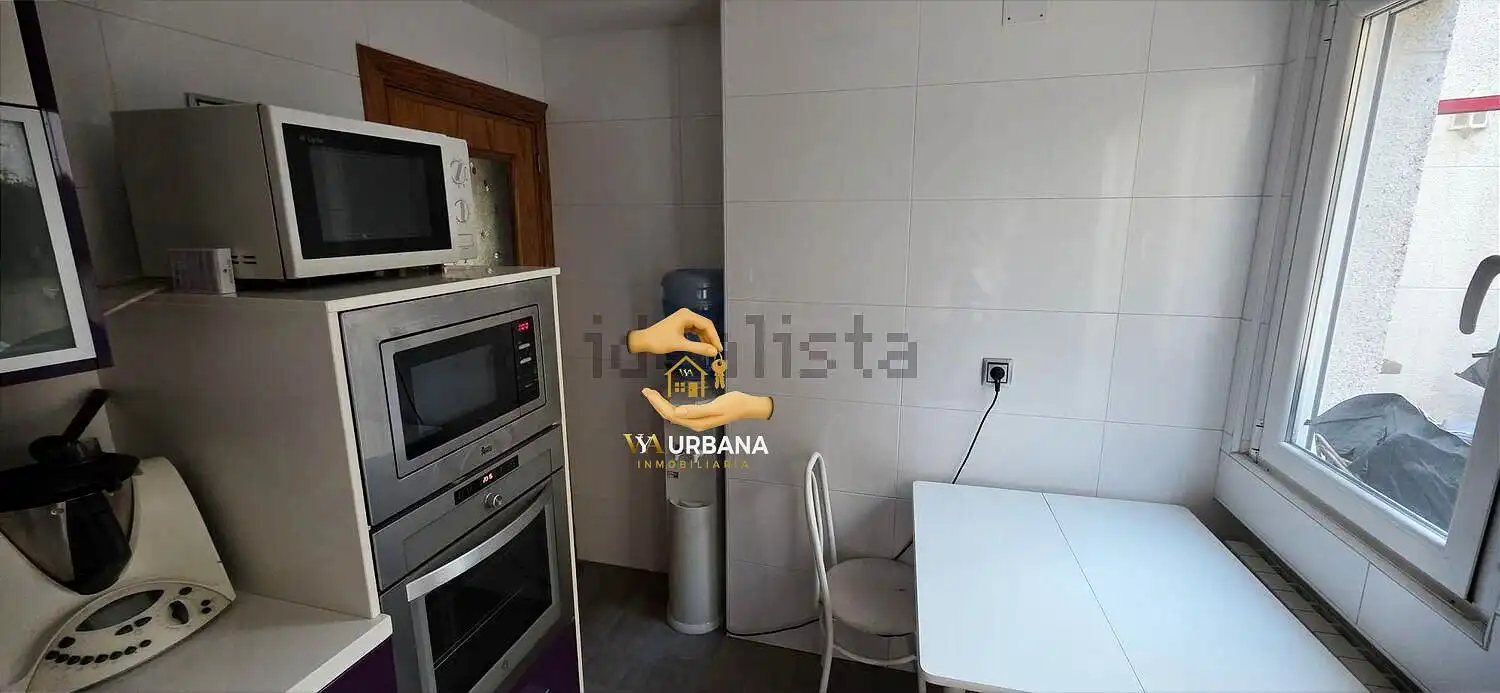 Kitchen of Flat for sale in Villares de la Reina  with Heating, Terrace and Furnished