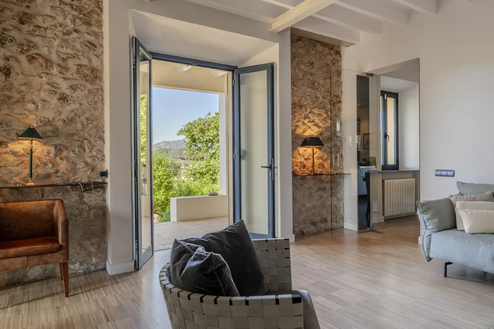 Erdgeschoss zum Verkauf in  Palma de Mallorca mit Klimaanlage, Heizung und Privatgarten