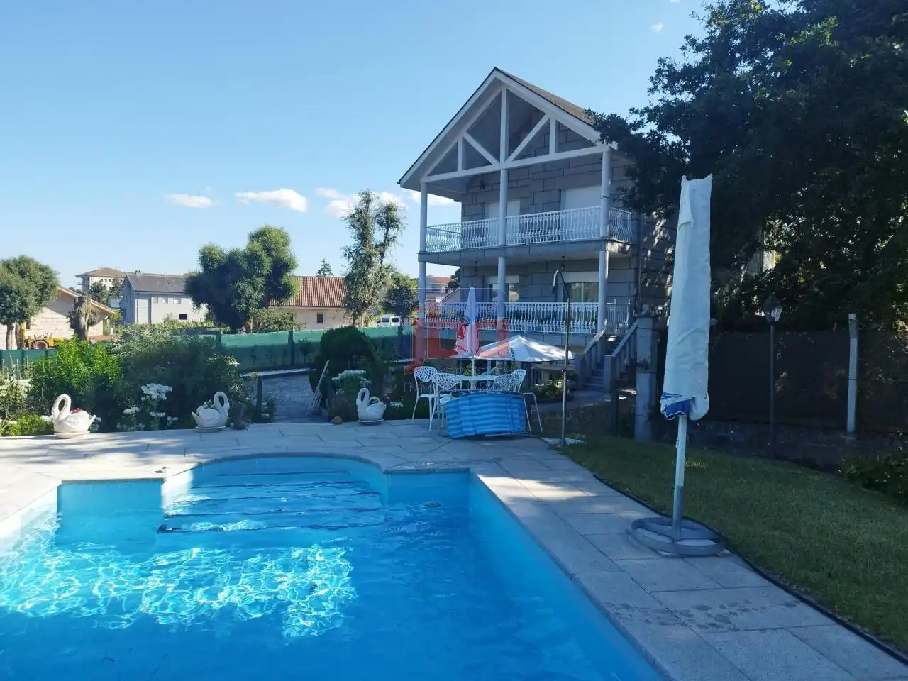 Swimming pool of Houses for sale in Toén  with Heating, Private garden and Terrace