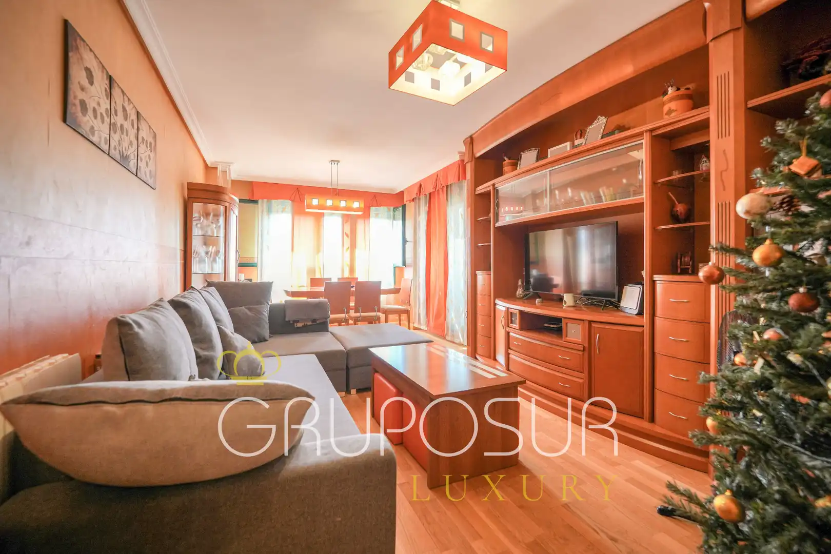 Sala d'estar de Àtic en venda en Valladolid amb Calefacció, Parquet i Terrassa