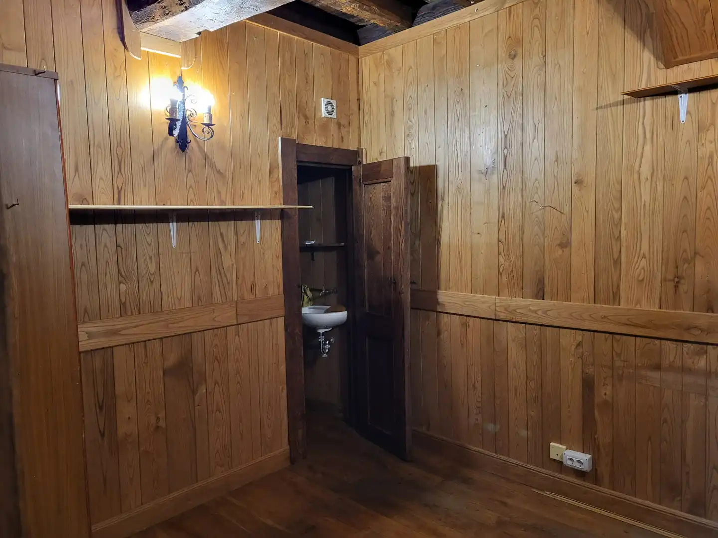 Bany de Local en venda en Tolosa amb Moblat i Internet