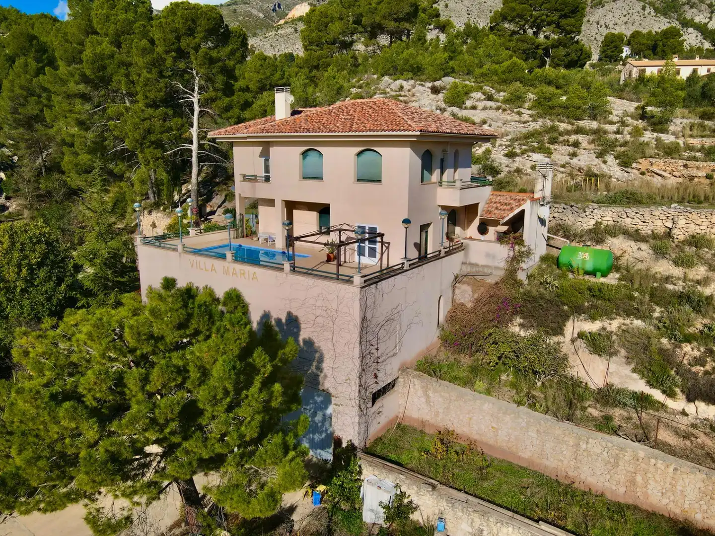 Vista exterior de Finca rústica en venda en Cocentaina amb Calefacció, Jardí privat i Parquet