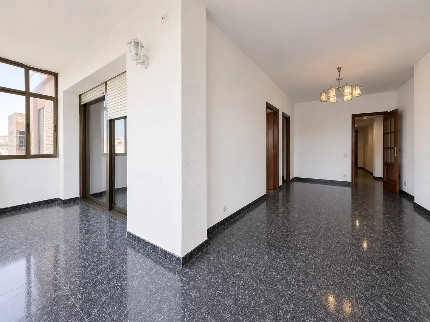 Piso en venta en Barcelona con Balcón