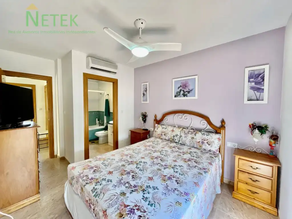 Habitación de Dúplex en venta en Murcia