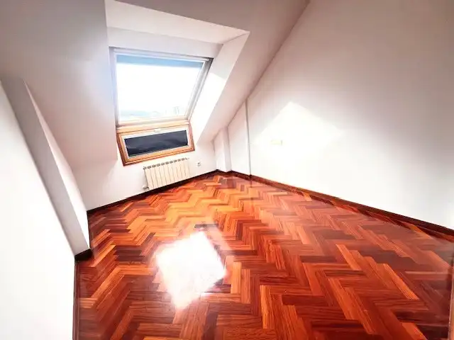 Habitación de Piso en venta en A Coruña Capital  con Calefacción, Parquet y Trastero