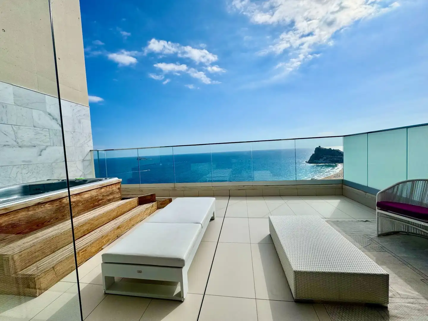Ático con piscina en venta en Playa de Poniente, imagen 2