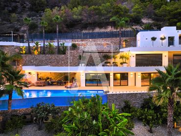 Villa avec piscine à vendre à La Fustera