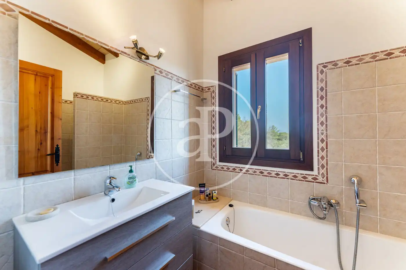 Bathroom of Houses for sale in Algaida  with Air Conditioner, Heating and Private garden