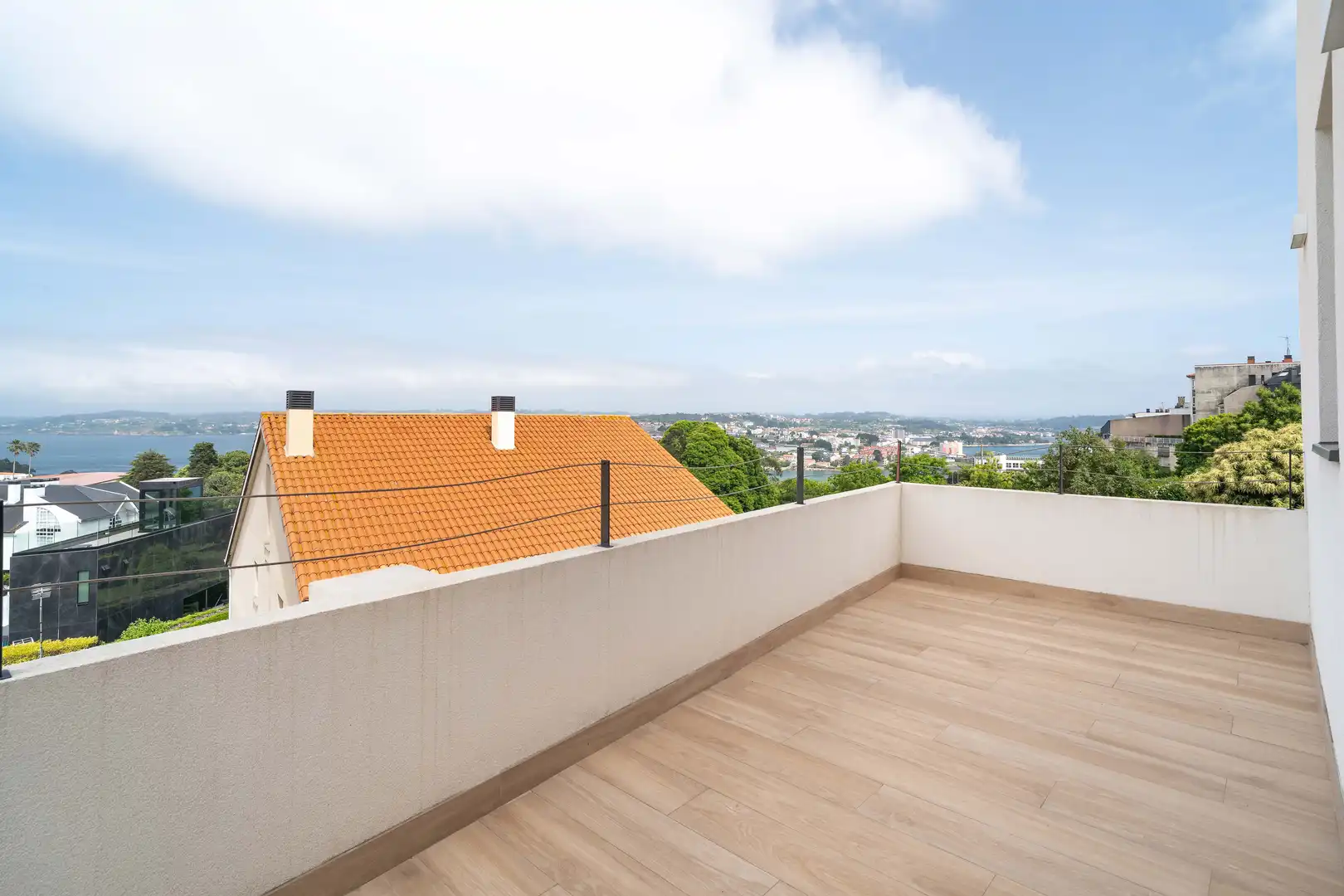 Terraza de Casa o chalet en venta en A Coruña Capital  con Calefacción y Jardín privado