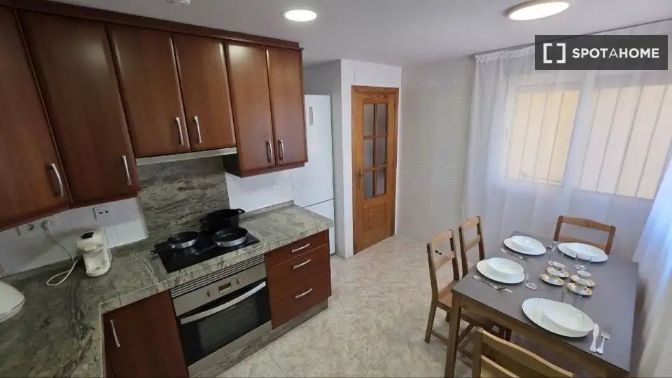 Cocina de Piso para compartir en Mutxamel con Aire acondicionado, Terraza y Amueblado