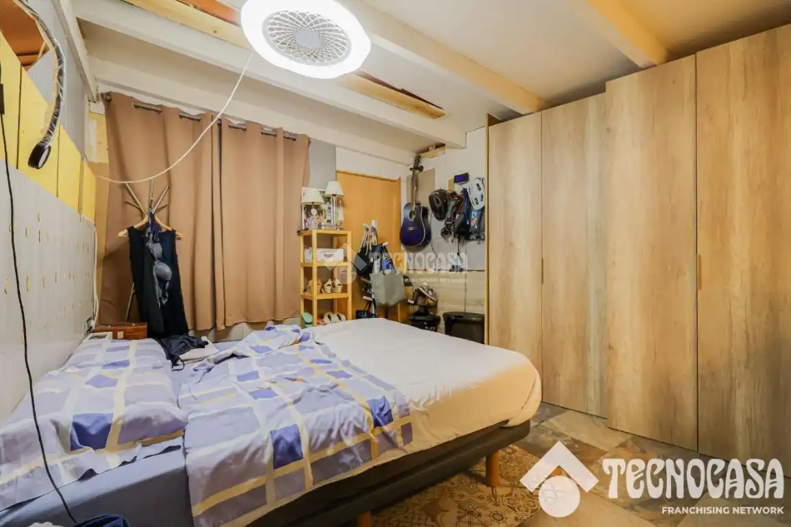 Casa aparellada amb terrassa en venda a Cerdanyola, imagen 7