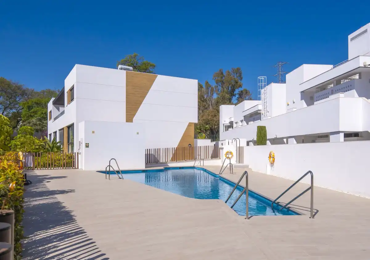 Swimming pool of Detached homes for sale in Marbella  with Air Conditioner and Terrace