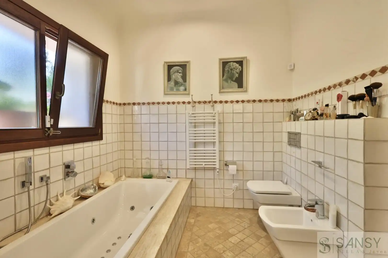 Bathroom of Houses for sale in Jávea / Xàbia  with Air Conditioner, Heating and Terrace