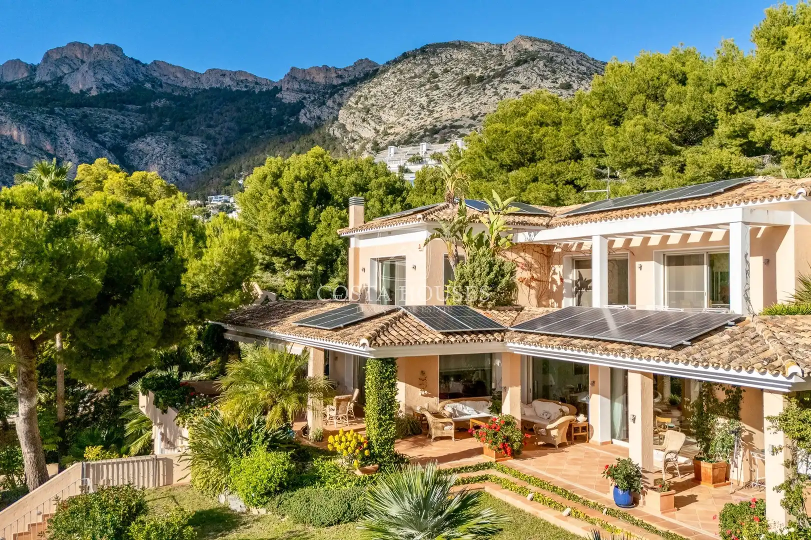 Vista exterior de Casa o chalet en venta en Altea con Aire acondicionado, Jardín privado y Terraza