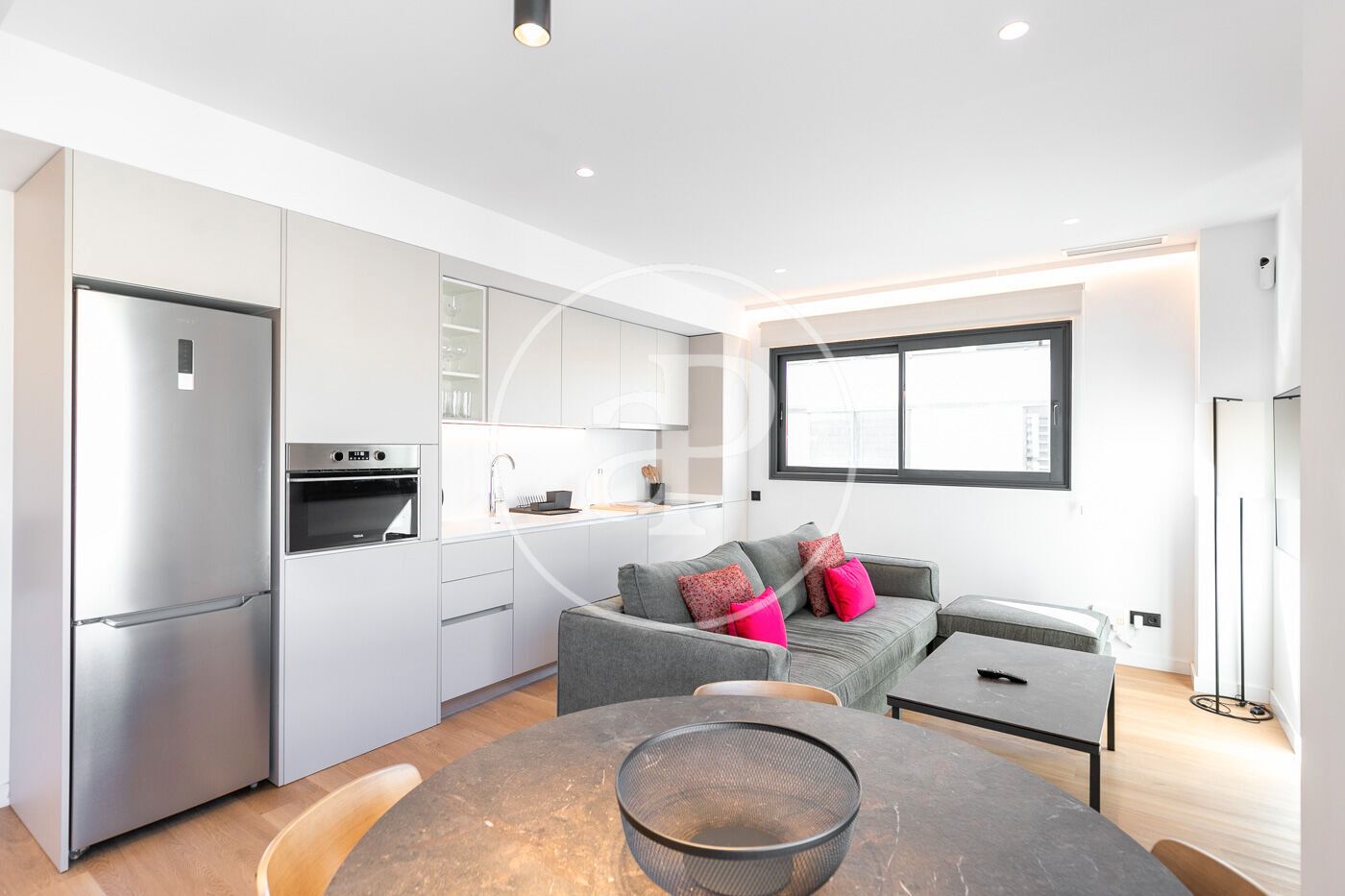 Sala de estar de Piso de alquiler en  Barcelona Capital con Aire acondicionado, Calefacción y Amueblado