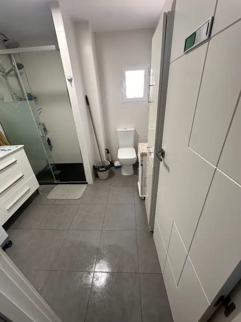 Badezimmer von Wohnung zur Miete in Cuenca mit Heizung, Terrasse und Möbliert
