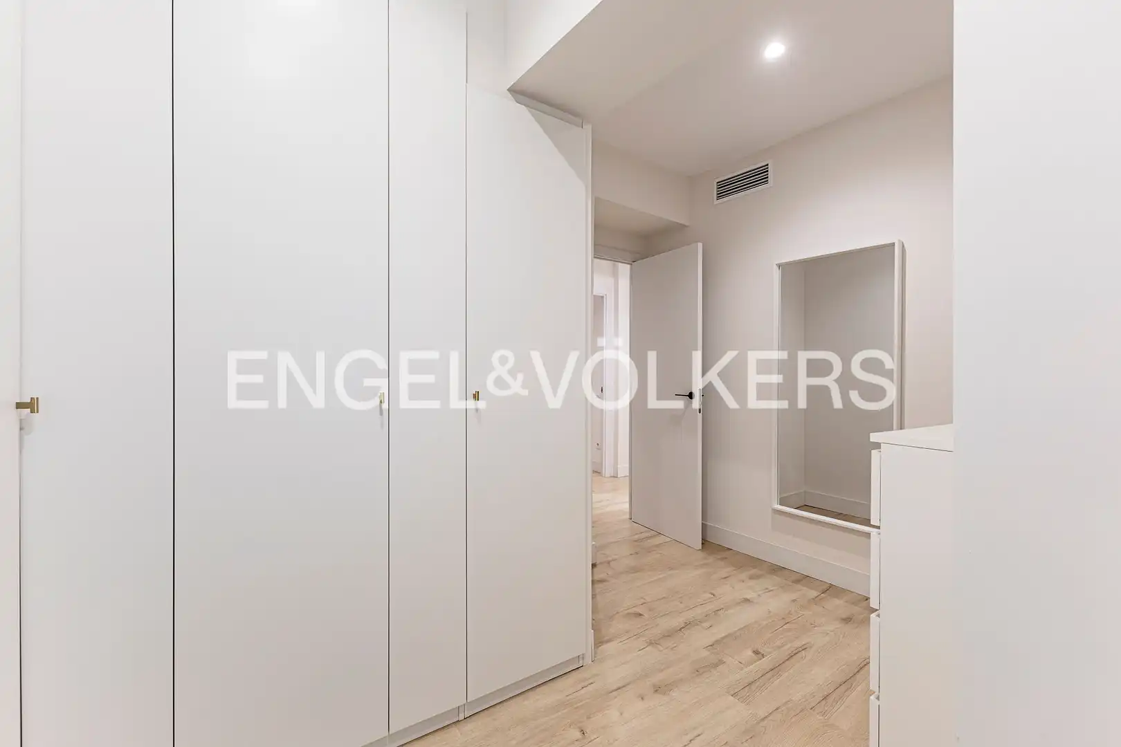 Piso en venta en Barcelona con Aire acondicionado, Calefacción y Parquet