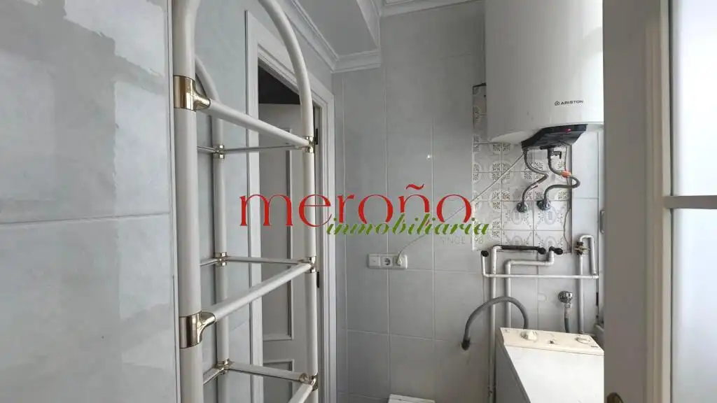 Bathroom of Flat for sale in Elche / Elx  with Terrace and Balcony
