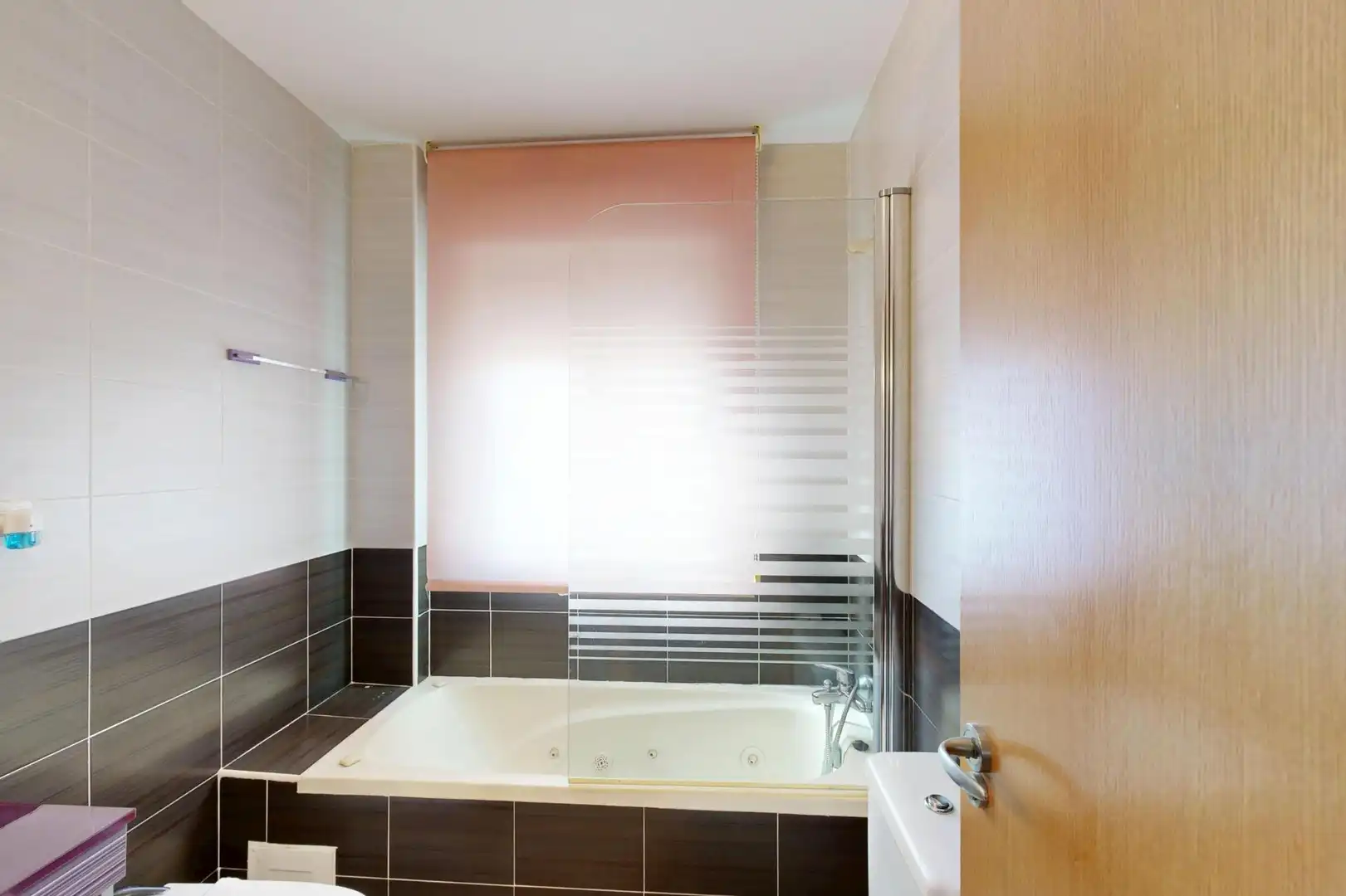 Bathroom of Houses for sale in Cartagena  with Air Conditioner, Heating and Storage room